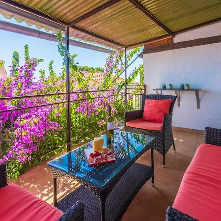 House Nevenka Holiday home