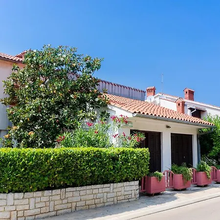 House Nevenka Holiday home